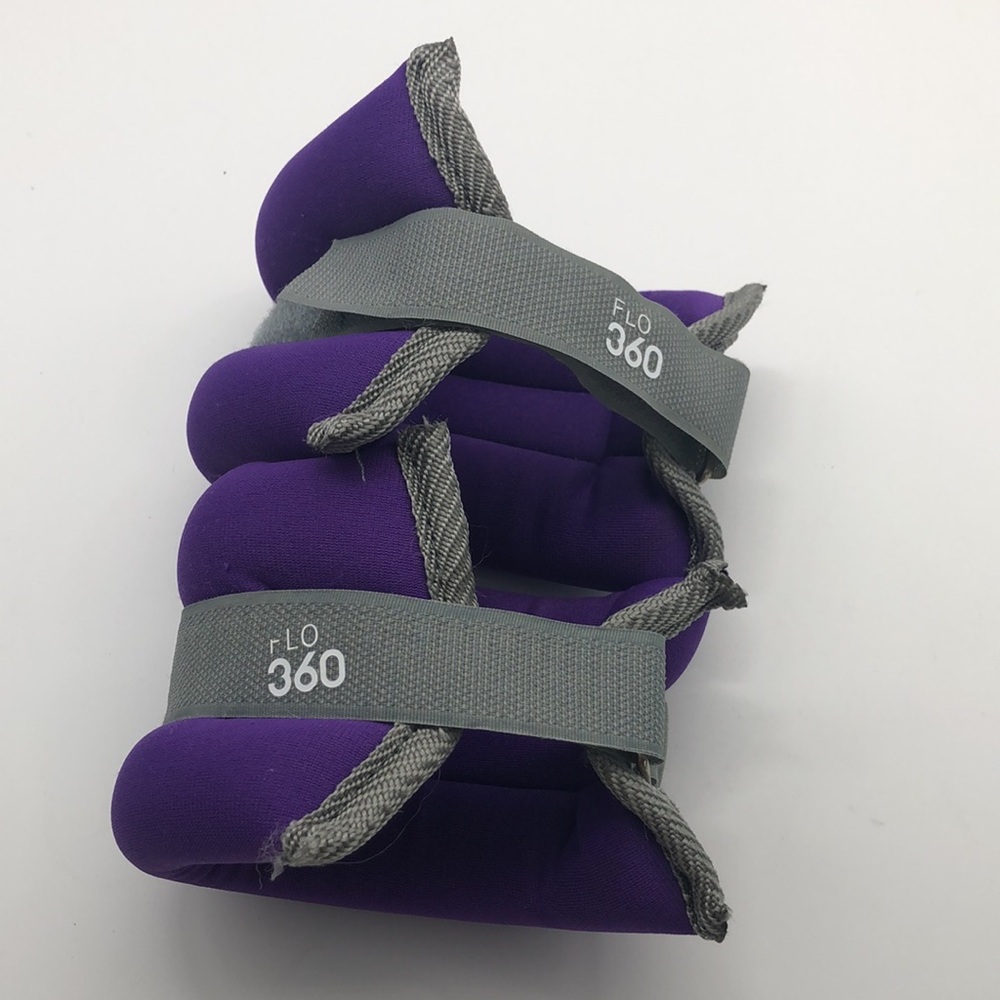 FLO 360 Wrist and ankle weights.